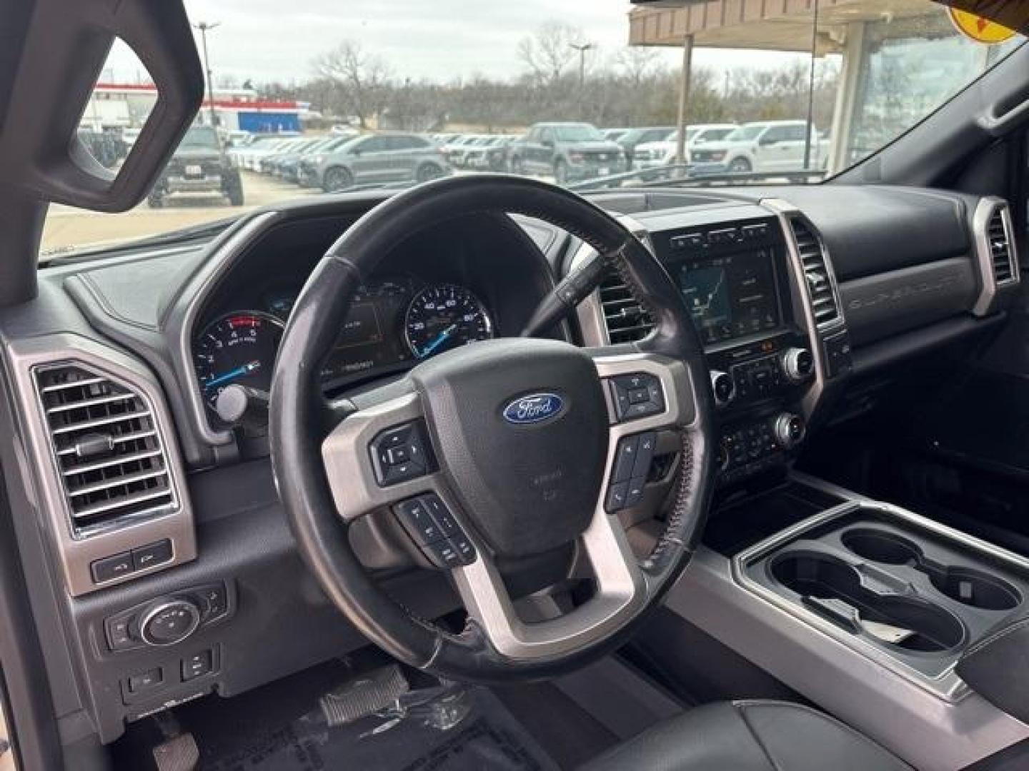 2018 White Gold Metallic /Black Ford F-350SD Platinum (1FT8W3BT5JE) with an Power Stroke 6.7L V8 DI 32V OHV Turbodiesel engine, Automatic transmission, located at 1105 E Mulberry, Kaufman, TX, 75142, (972) 962-2151, 32.589550, -96.300926 - White Gold Metallic 2018 Ford F-350SD 4D Crew Cab Platinum 4WD TorqShift 6-Speed Automatic Power Stroke 6.7L V8 DI 32V OHV Turbodiesel 4WD, ABS brakes, Alloy wheels, Compass, Electronic Stability Control, Front dual zone A/C, Heated door mirrors, Heated front seats, Heated rear seats, Illuminated en - Photo#13