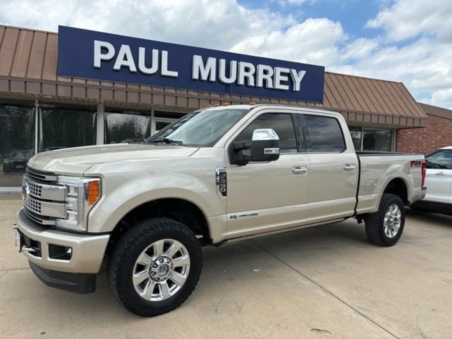 2018 White Gold Metallic /Black Ford F-350SD (1FT8W3BT5JE) with an Power Stroke 6.7L V8 DI 32V OHV Turbodiesel engine, Automatic transmission, located at 1105 E Mulberry, Kaufman, TX, 75142, (972) 962-2151, 32.589550, -96.300926 - White Gold 2018 Ford F-350SD 4D Crew Cab 4WD TorqShift 6-Speed Automatic Power Stroke 6.7L V8 DI 32V OHV Turbodiesel 4WD. Priced below KBB Fair Purchase Price!<br><br><br>Odometer is 13359 miles below market average!<br><br>Awards:<br> * 2018 KBB.com Brand Image Awards * 2018 KBB.com 10 Most Awar - Photo#2