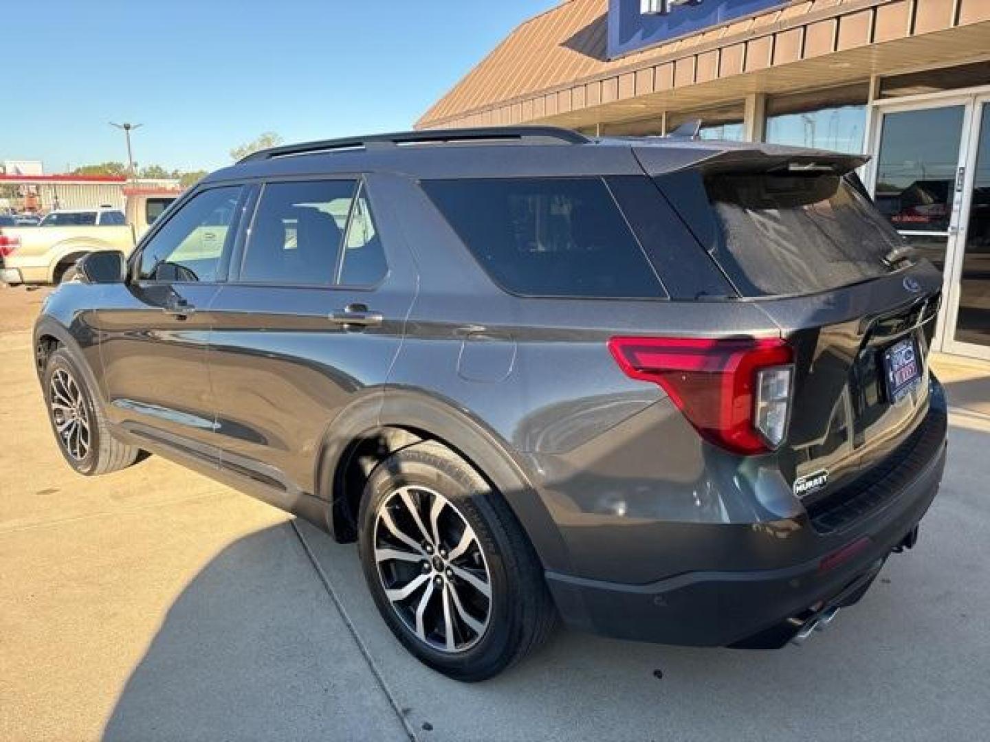 2020 Magnetic /Ebony Ford Explorer ST (1FM5K8GC7LG) with an 3.0L EcoBoost V6 engine, Automatic transmission, located at 1105 E Mulberry, Kaufman, TX, 75142, (972) 962-2151, 32.589550, -96.300926 - Magnetic 2020 Ford Explorer 4D Sport Utility ST 4WD 10-Speed Automatic 3.0L EcoBoost V6 4WD. Priced below KBB Fair Purchase Price!<br><br><br>Odometer is 34049 miles below market average!<br><br>Awards:<br> * 2020 KBB.com 10 Best SUVs Worth Waiting For * 2020 KBB.com 10 Favorite New-for-2020 Cars - Photo#3