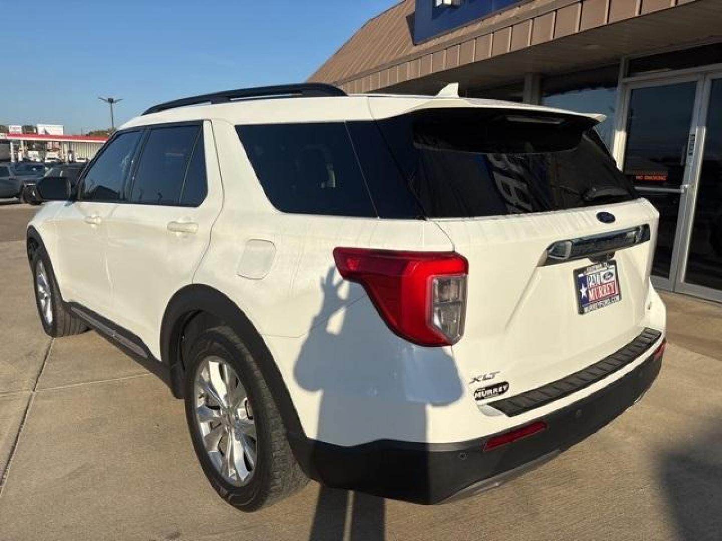 2020 White /Ebony With Light Slate Uppers Ford Explorer XLT (1FMSK7DH8LG) with an 2.3L EcoBoost I-4 engine, Automatic transmission, located at 1105 E Mulberry, Kaufman, TX, 75142, (972) 962-2151, 32.589550, -96.300926 - White 2020 Ford Explorer 4D Sport Utility XLT RWD 10-Speed Automatic 2.3L EcoBoost I-4<br><br><br>21/28 City/Highway MPG<br><br>Awards:<br> * 2020 KBB.com 10 Favorite New-for-2020 Cars * 2020 KBB.com 10 Best SUVs Worth Waiting For<br>Please call Paul Murrey Ford Inc. In Kaufman Texas A Family Dea - Photo#3