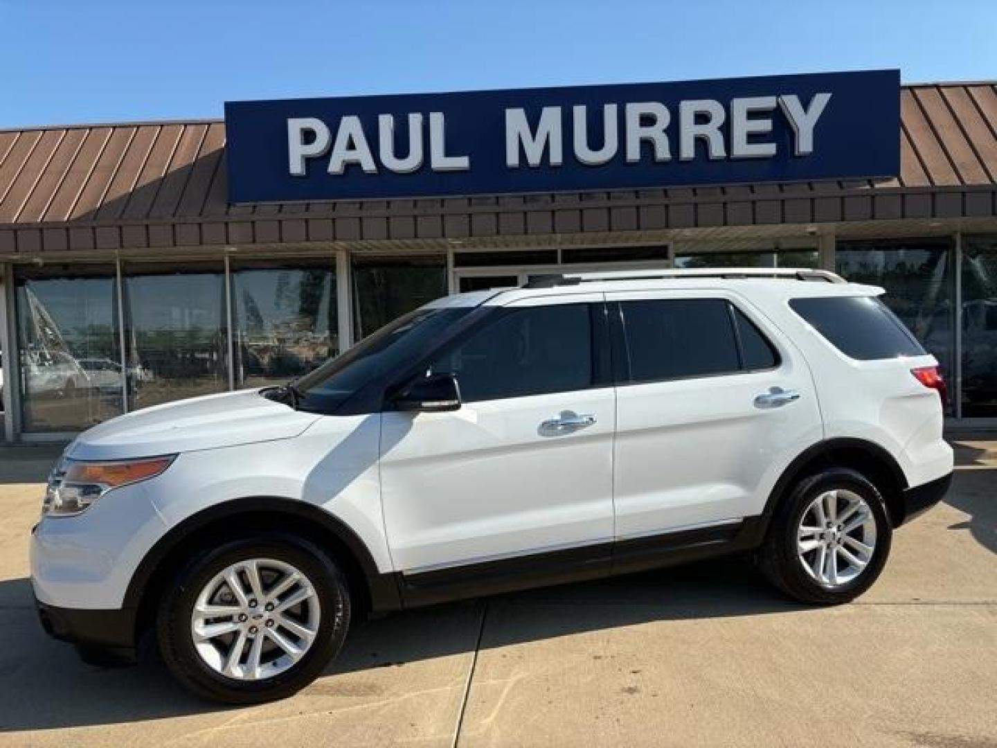 2015 White Ford Explorer XLT (1FM5K7D87FG) with an V6 engine, Automatic transmission, located at 1105 E Mulberry, Kaufman, TX, 75142, (972) 962-2151, 32.589550, -96.300926 - White 2015 Ford Explorer 4D Sport Utility XLT FWD 6-Speed Automatic with Select-Shift V6<br><br><br>Odometer is 2622 miles below market average!<br><br>Awards:<br> * 2015 KBB.com 5-Year Cost to Own Awards * 2015 KBB.com Best Buy Awards Finalist * 2015 KBB.com Brand Image Awards<br>Please call P - Photo#0