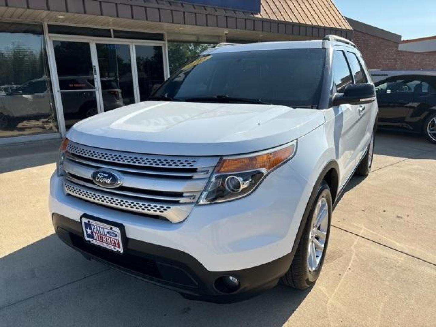 2015 White Ford Explorer XLT (1FM5K7D87FG) with an V6 engine, Automatic transmission, located at 1105 E Mulberry, Kaufman, TX, 75142, (972) 962-2151, 32.589550, -96.300926 - White 2015 Ford Explorer 4D Sport Utility XLT FWD 6-Speed Automatic with Select-Shift V6<br><br><br>Odometer is 2622 miles below market average!<br><br>Awards:<br> * 2015 KBB.com 5-Year Cost to Own Awards * 2015 KBB.com Best Buy Awards Finalist * 2015 KBB.com Brand Image Awards<br>Please call P - Photo#1