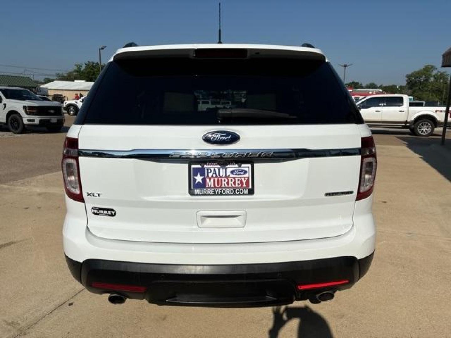 2015 White Ford Explorer XLT (1FM5K7D87FG) with an V6 engine, Automatic transmission, located at 1105 E Mulberry, Kaufman, TX, 75142, (972) 962-2151, 32.589550, -96.300926 - White 2015 Ford Explorer 4D Sport Utility XLT FWD 6-Speed Automatic with Select-Shift V6<br><br><br>Odometer is 2622 miles below market average!<br><br>Awards:<br> * 2015 KBB.com 5-Year Cost to Own Awards * 2015 KBB.com Best Buy Awards Finalist * 2015 KBB.com Brand Image Awards<br>Please call P - Photo#4