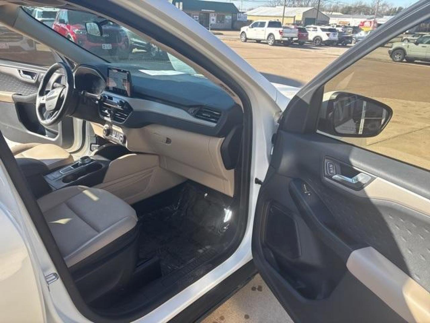 2020 White /Sandstone Ford Escape SEL (1FMCU0H61LU) with an 1.5L EcoBoost engine, Automatic transmission, located at 1105 E Mulberry, Kaufman, TX, 75142, (972) 962-2151, 32.589550, -96.300926 - White 2020 Ford Escape 4D Sport Utility SEL FWD 8-Speed Automatic 1.5L EcoBoost<br><br><br>Odometer is 13324 miles below market average! 27/33 City/Highway MPG<br><br>Awards:<br> * JD Power Automotive Performance, Execution and Layout (APEAL) Study<br>Please call Paul Murrey Ford Inc. In Kaufman Te - Photo#14