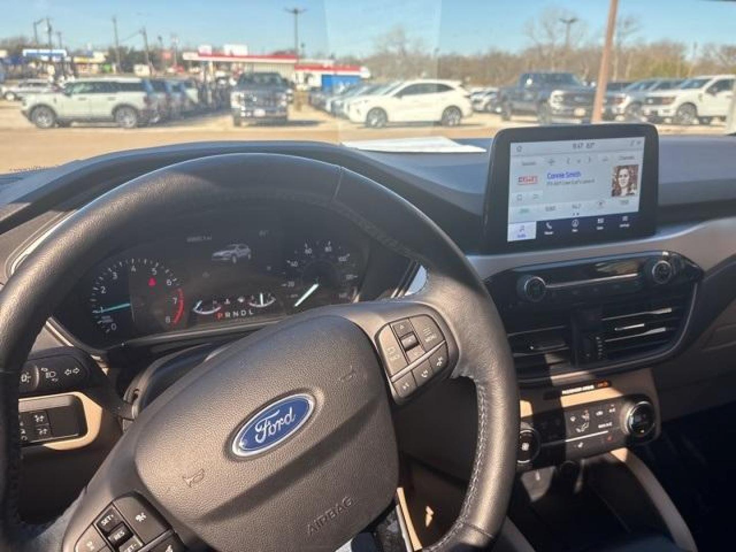 2020 White /Sandstone Ford Escape SEL (1FMCU0H61LU) with an 1.5L EcoBoost engine, Automatic transmission, located at 1105 E Mulberry, Kaufman, TX, 75142, (972) 962-2151, 32.589550, -96.300926 - White 2020 Ford Escape 4D Sport Utility SEL FWD 8-Speed Automatic 1.5L EcoBoost<br><br><br>Odometer is 13324 miles below market average! 27/33 City/Highway MPG<br><br>Awards:<br> * JD Power Automotive Performance, Execution and Layout (APEAL) Study<br>Please call Paul Murrey Ford Inc. In Kaufman Te - Photo#18