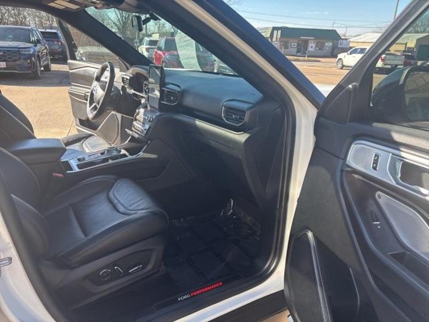 2020 White /Ebony Ford Explorer ST (1FM5K8GC5LG) with an 3.0L EcoBoost V6 engine, Automatic transmission, located at 1105 E Mulberry, Kaufman, TX, 75142, (972) 962-2151, 32.589550, -96.300926 - White 2020 Ford Explorer 4D Sport Utility ST 4WD 10-Speed Automatic 3.0L EcoBoost V6 4WD.<br><br><br>Awards:<br> * 2020 KBB.com 10 Favorite New-for-2020 Cars * 2020 KBB.com 10 Best SUVs Worth Waiting For<br>Please call Paul Murrey Ford Inc. In Kaufman Texas A Family Dealership Since 1952 Serving - Photo#11