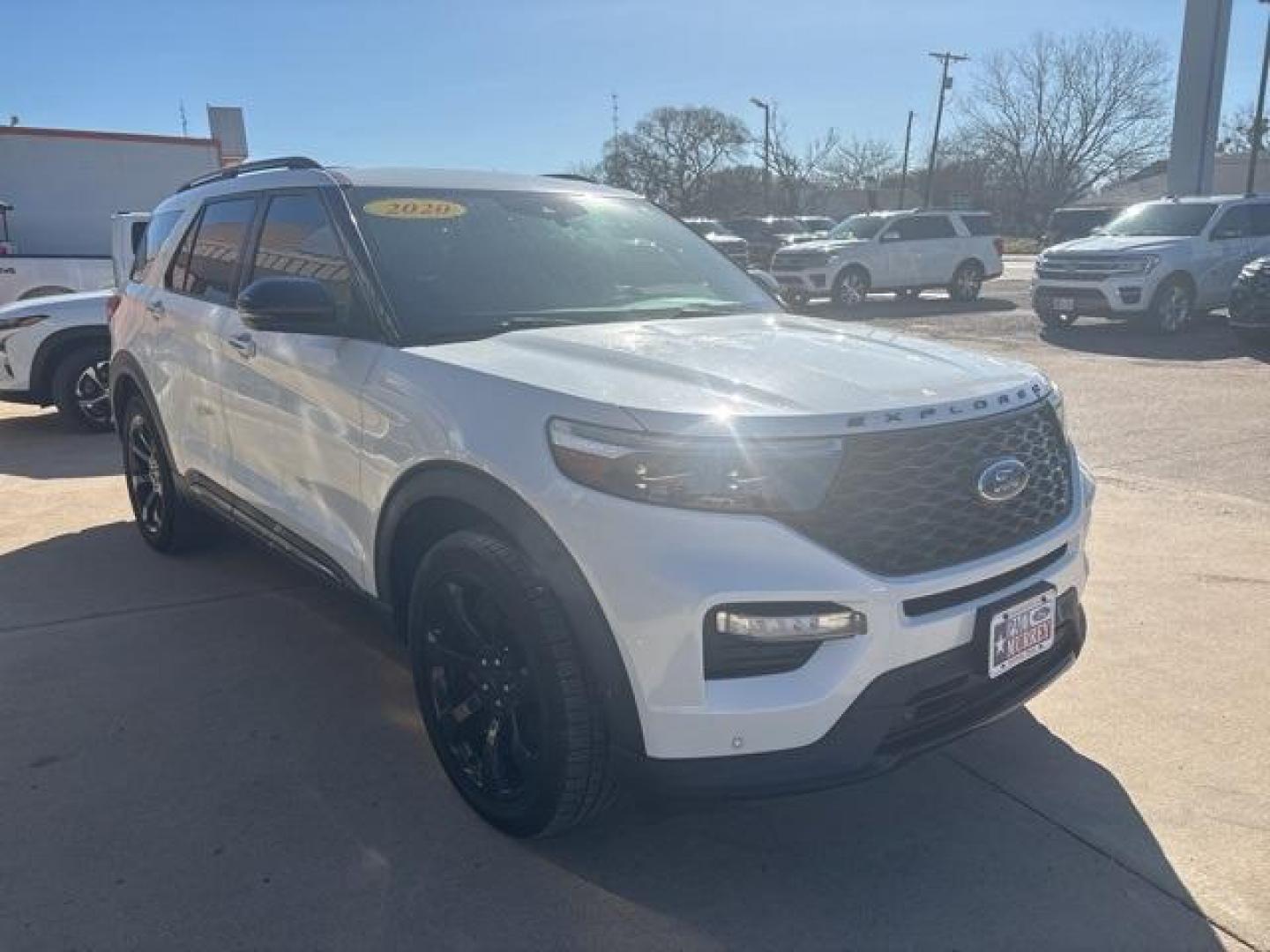 2020 White /Ebony Ford Explorer ST (1FM5K8GC5LG) with an 3.0L EcoBoost V6 engine, Automatic transmission, located at 1105 E Mulberry, Kaufman, TX, 75142, (972) 962-2151, 32.589550, -96.300926 - White 2020 Ford Explorer 4D Sport Utility ST 4WD 10-Speed Automatic 3.0L EcoBoost V6 4WD.<br><br><br>Awards:<br> * 2020 KBB.com 10 Favorite New-for-2020 Cars * 2020 KBB.com 10 Best SUVs Worth Waiting For<br>Please call Paul Murrey Ford Inc. In Kaufman Texas A Family Dealership Since 1952 Serving - Photo#3