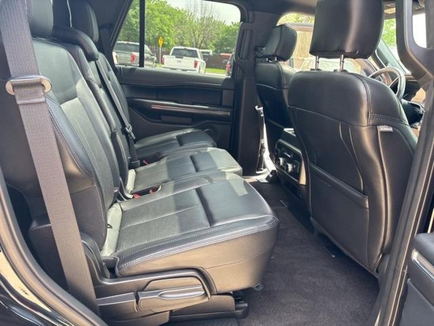 2020 Black /Ebony Ford Expedition XLT (1FMJU1HT1LE) with an EcoBoost 3.5L V6 GTDi DOHC 24V Twin Turbocharged engine, Automatic transmission, located at 1105 E Mulberry, Kaufman, TX, 75142, (972) 962-2151, 32.589550, -96.300926 - Black 2020 Ford Expedition 4D Sport Utility XLT RWD 10-Speed Automatic EcoBoost 3.5L V6 GTDi DOHC 24V Twin Turbocharged Priced below KBB Fair Purchase Price!<br><br><br>Awards:<br> * 2020 KBB.com Best Buy Awards<br>Please call Paul Murrey Ford Inc. In Kaufman Texas A Family Dealership Since 1952 Se - Photo#21