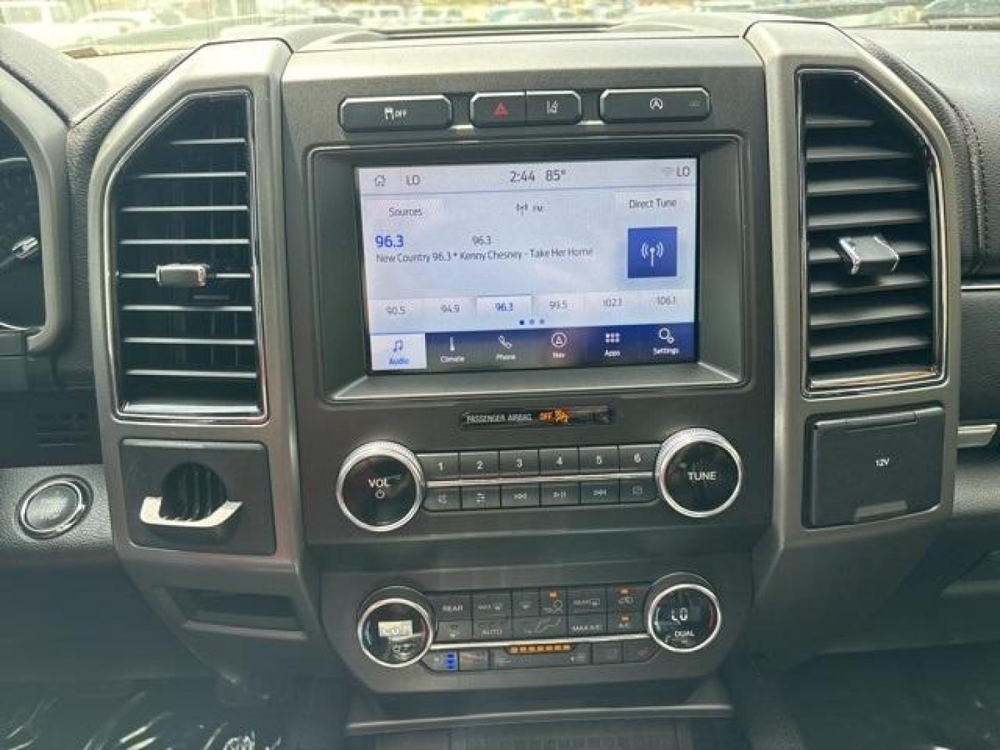 2020 Black /Ebony Ford Expedition XLT (1FMJU1HT1LE) with an EcoBoost 3.5L V6 GTDi DOHC 24V Twin Turbocharged engine, Automatic transmission, located at 1105 E Mulberry, Kaufman, TX, 75142, (972) 962-2151, 32.589550, -96.300926 - Black 2020 Ford Expedition 4D Sport Utility XLT RWD 10-Speed Automatic EcoBoost 3.5L V6 GTDi DOHC 24V Twin Turbocharged Priced below KBB Fair Purchase Price!<br><br><br>Awards:<br> * 2020 KBB.com Best Buy Awards<br>Please call Paul Murrey Ford Inc. In Kaufman Texas A Family Dealership Since 1952 Se - Photo#25