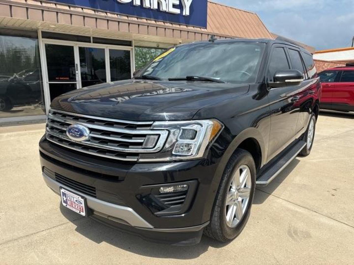 2020 Black /Ebony Ford Expedition XLT (1FMJU1HT1LE) with an EcoBoost 3.5L V6 GTDi DOHC 24V Twin Turbocharged engine, Automatic transmission, located at 1105 E Mulberry, Kaufman, TX, 75142, (972) 962-2151, 32.589550, -96.300926 - Black 2020 Ford Expedition 4D Sport Utility XLT RWD 10-Speed Automatic EcoBoost 3.5L V6 GTDi DOHC 24V Twin Turbocharged Priced below KBB Fair Purchase Price!<br><br><br>Awards:<br> * 2020 KBB.com Best Buy Awards<br>Please call Paul Murrey Ford Inc. In Kaufman Texas A Family Dealership Since 1952 Se - Photo#1