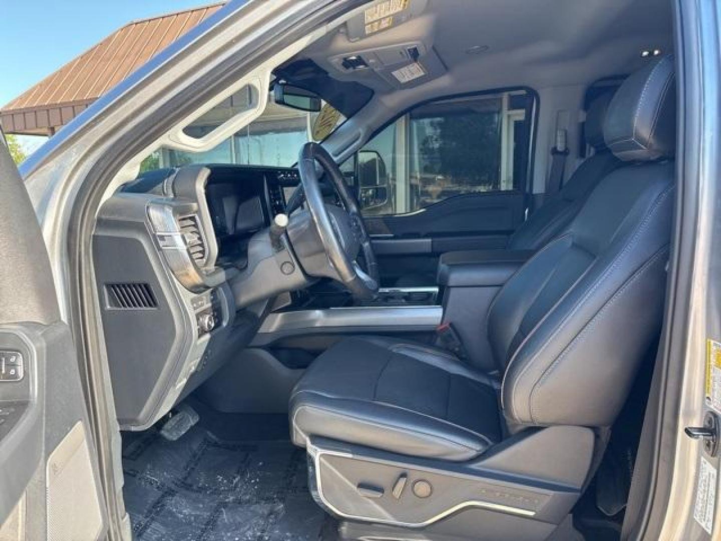 2023 Iconic Silver Metallic /Black Onyx Ford F-350SD Lariat (1FT8W3DT0PE) with an Power Stroke 6.7L V8 DI 32V OHV Turbodiesel engine, Automatic transmission, located at 1105 E Mulberry, Kaufman, TX, 75142, (972) 962-2151, 32.589550, -96.300926 - Silver 2023 Ford F-350SD 4D Crew Cab Lariat DRW 4WD 10-Speed Automatic Power Stroke 6.7L V8 DI 32V OHV Turbodiesel 4WD.<br><br><br>Please call Paul Murrey Ford Inc. In Kaufman Texas A Family Dealership Since 1952 Serving the Dallas Fort Worth and East Texas areas for over 70 years. Please call 972-9 - Photo#11