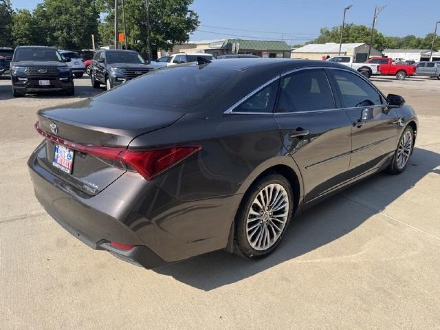 2020 Brownstone /Tan Toyota Avalon Hybrid Limited (4T1D21FB2LU) with an I4 engine, CVT transmission, located at 1105 E Mulberry, Kaufman, TX, 75142, (972) 962-2151, 32.589550, -96.300926 - Brown 2020 Toyota Avalon Hybrid 4D Sedan Limited FWD Continuously Variable (ECVT) I4 I4. Priced below KBB Fair Purchase Price!<br><br><br>43/43 City/Highway MPG<br><br>Awards:<br> * JD Power Vehicle Dependability Study<br>Please call Paul Murrey Ford Inc. In Kaufman Texas A Family Dealership Since - Photo#5