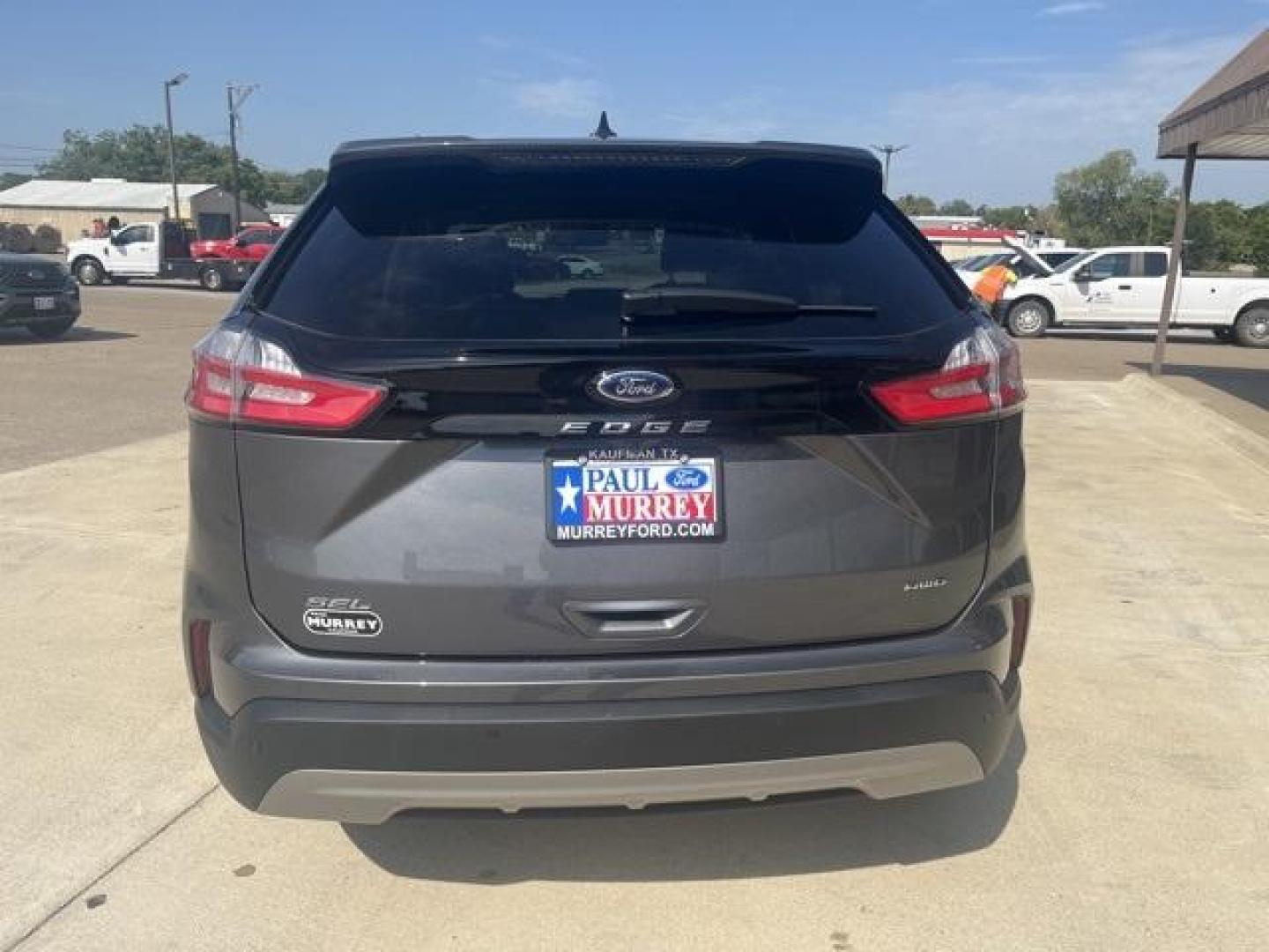 2024 Carbonized Gray Metallic /Ebony Ford Edge SEL (2FMPK4J99RB) with an EcoBoost 2.0L I4 GTDi DOHC Turbocharged VCT engine, Automatic transmission, located at 1105 E Mulberry, Kaufman, TX, 75142, (972) 962-2151, 32.589550, -96.300926 - Carbonized Gray Metallic 2024 Ford Edge 4D Sport Utility SEL AWD 8-Speed Automatic EcoBoost 2.0L I4 GTDi DOHC Turbocharged VCT AWD.<br><br>21/28 City/Highway MPG<br><br><br>Please call Paul Murrey Ford Inc. In Kaufman Texas A Family Dealership Since 1952 Serving the Dallas Fort Worth and East Texas - Photo#4