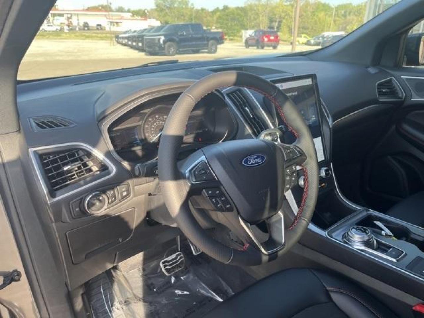 2024 Carbonized Gray Metallic /Ebony Ford Edge ST Line (2FMPK4J98RB) with an EcoBoost 2.0L I4 GTDi DOHC Turbocharged VCT engine, Automatic transmission, located at 1105 E Mulberry, Kaufman, TX, 75142, (972) 962-2151, 32.589550, -96.300926 - Carbonized Gray Metallic 2024 Ford Edge 4D Sport Utility ST Line AWD 8-Speed Automatic EcoBoost 2.0L I4 GTDi DOHC Turbocharged VCT AWD.<br><br>21/28 City/Highway MPG<br><br><br>Please call Paul Murrey Ford Inc. In Kaufman Texas A Family Dealership Since 1952 Serving the Dallas Fort Worth and East Te - Photo#14