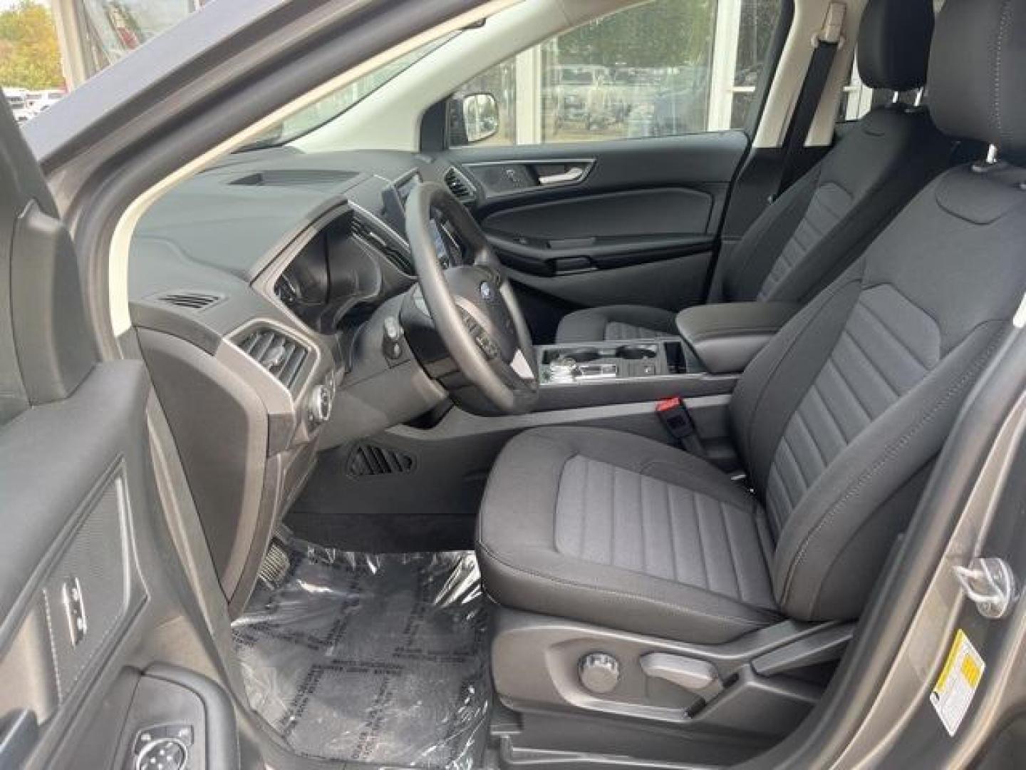 2024 Carbonized Gray Metallic /Ebony Ford Edge SE (2FMPK4G91RB) with an EcoBoost 2.0L I4 GTDi DOHC Turbocharged VCT engine, Automatic transmission, located at 1105 E Mulberry, Kaufman, TX, 75142, (972) 962-2151, 32.589550, -96.300926 - Carbonized Gray Metallic 2024 Ford Edge 4D Sport Utility SE AWD 8-Speed Automatic EcoBoost 2.0L I4 GTDi DOHC Turbocharged VCT AWD.<br><br>21/28 City/Highway MPG<br><br><br>Please call Paul Murrey Ford Inc. In Kaufman Texas A Family Dealership Since 1952 Serving the Dallas Fort Worth and East Texas a - Photo#11