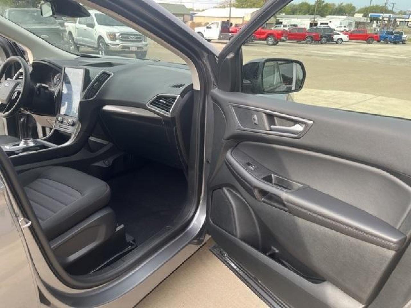 2024 Carbonized Gray Metallic /Ebony Ford Edge SE (2FMPK4G91RB) with an EcoBoost 2.0L I4 GTDi DOHC Turbocharged VCT engine, Automatic transmission, located at 1105 E Mulberry, Kaufman, TX, 75142, (972) 962-2151, 32.589550, -96.300926 - Carbonized Gray Metallic 2024 Ford Edge 4D Sport Utility SE AWD 8-Speed Automatic EcoBoost 2.0L I4 GTDi DOHC Turbocharged VCT AWD.<br><br>21/28 City/Highway MPG<br><br><br>Please call Paul Murrey Ford Inc. In Kaufman Texas A Family Dealership Since 1952 Serving the Dallas Fort Worth and East Texas a - Photo#18