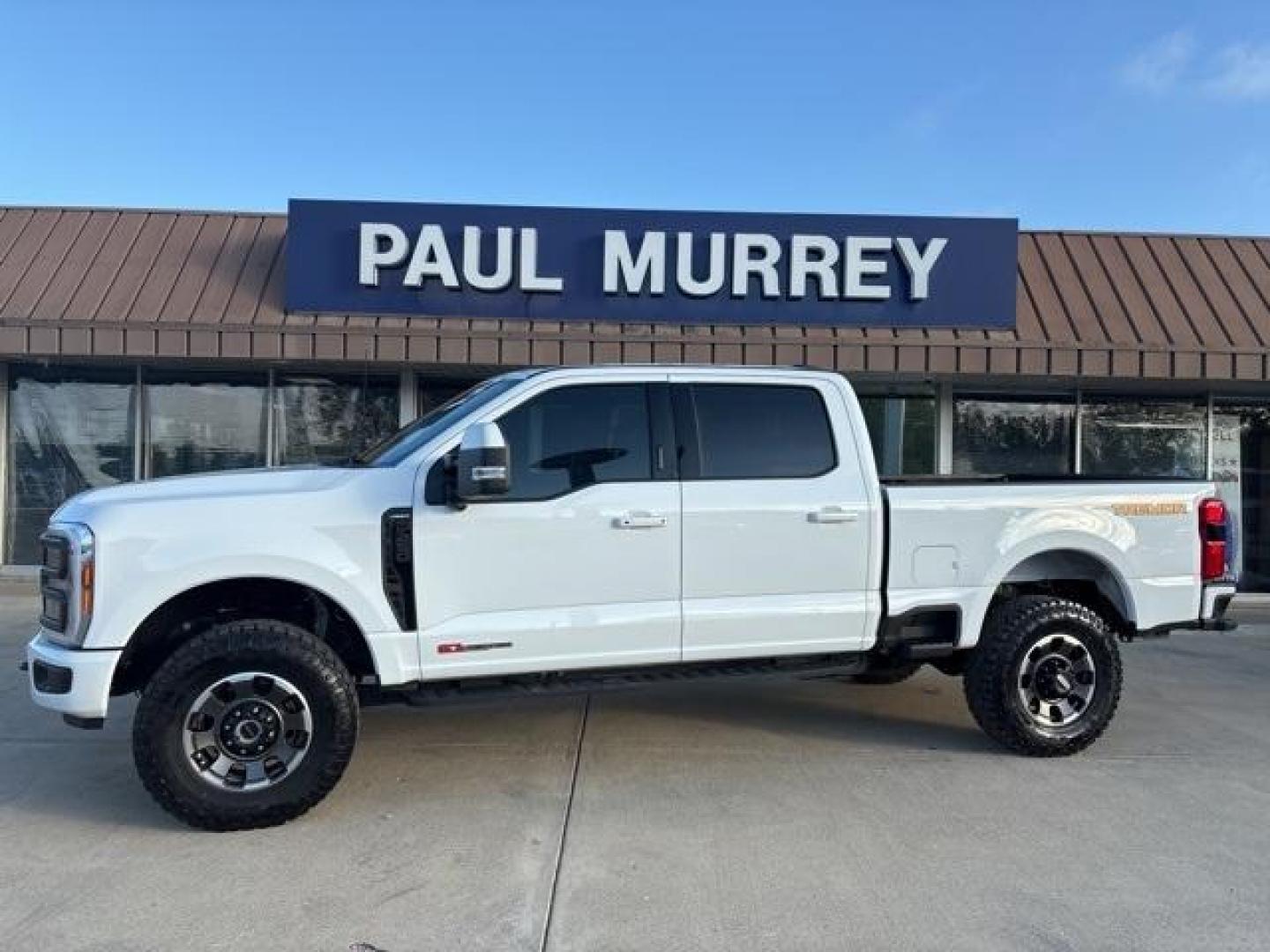 2023 Oxford White /Black Onyx Ford F-250SD Lariat (1FT8W2BM6PE) with an Power Stroke 6.7L V8 DI 32V OHV Turbodiesel engine, Automatic transmission, located at 1105 E Mulberry, Kaufman, TX, 75142, (972) 962-2151, 32.589550, -96.300926 - Oxford White 2023 Ford F-250SD 4D Crew Cab Lariat 4WD 10-Speed Automatic Power Stroke 6.7L V8 DI 32V OHV Turbodiesel 4WD.<br><br><br>Recent Arrival!<br><br><br>Please call Paul Murrey Ford Inc. In Kaufman Texas A Family Dealership Since 1952 Serving the Dallas Fort Worth and East Texas areas for ove - Photo#0