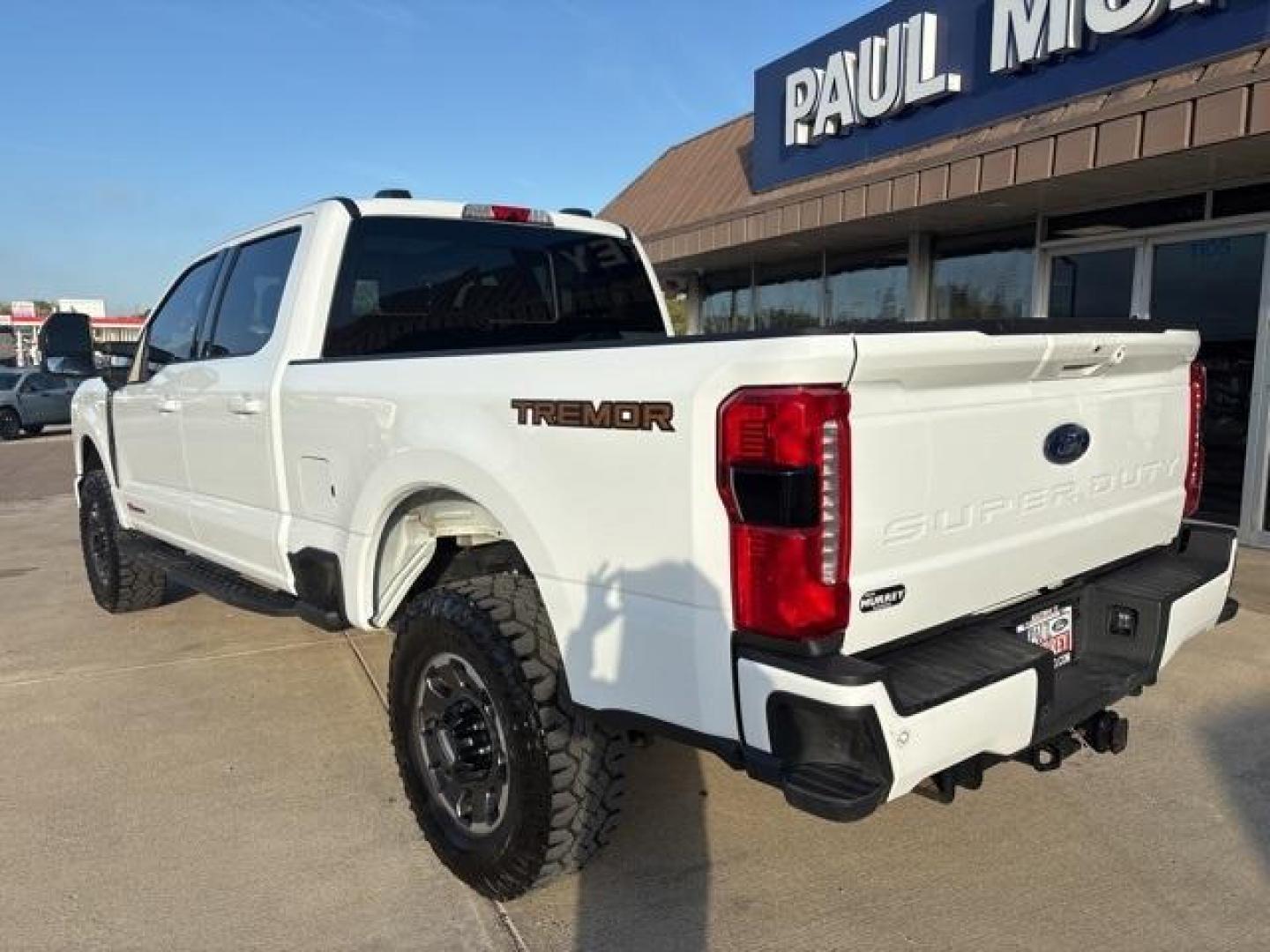 2023 Oxford White /Black Onyx Ford F-250SD Lariat (1FT8W2BM6PE) with an Power Stroke 6.7L V8 DI 32V OHV Turbodiesel engine, Automatic transmission, located at 1105 E Mulberry, Kaufman, TX, 75142, (972) 962-2151, 32.589550, -96.300926 - Oxford White 2023 Ford F-250SD 4D Crew Cab Lariat 4WD 10-Speed Automatic Power Stroke 6.7L V8 DI 32V OHV Turbodiesel 4WD.<br><br><br>Recent Arrival!<br><br><br>Please call Paul Murrey Ford Inc. In Kaufman Texas A Family Dealership Since 1952 Serving the Dallas Fort Worth and East Texas areas for ove - Photo#3