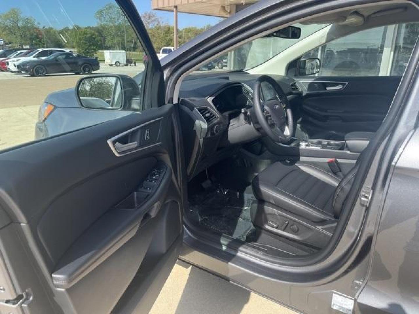 2024 Carbonized Gray Metallic /Ebony Ford Edge SEL (2FMPK4J9XRB) with an EcoBoost 2.0L I4 GTDi DOHC Turbocharged VCT engine, Automatic transmission, located at 1105 E Mulberry, Kaufman, TX, 75142, (972) 962-2151, 32.589550, -96.300926 - Carbonized Gray Metallic 2024 Ford Edge 4D Sport Utility SEL AWD 8-Speed Automatic EcoBoost 2.0L I4 GTDi DOHC Turbocharged VCT AWD.<br><br>21/28 City/Highway MPG<br><br><br>Please call Paul Murrey Ford Inc. In Kaufman Texas A Family Dealership Since 1952 Serving the Dallas Fort Worth and East Texas - Photo#10