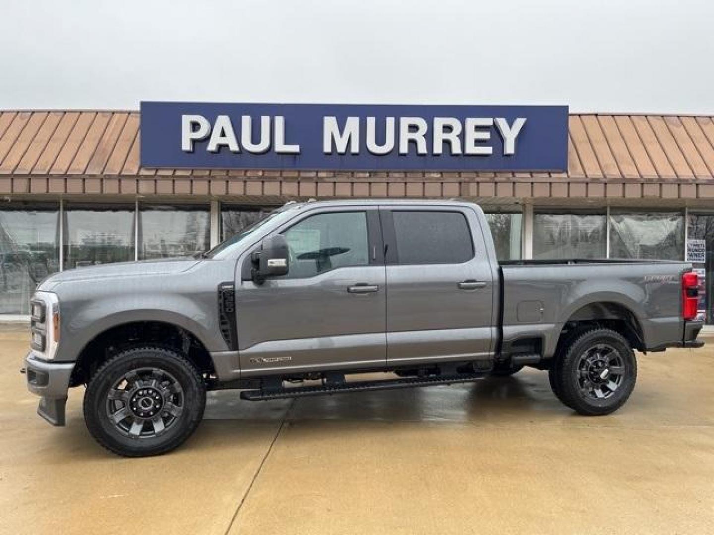 2024 Carbonized Gray Metallic /Black Onyx Ford F-350SD Lariat (1FT8W3BT4RE) with an Power Stroke 6.7L V8 DI 32V OHV Turbodiesel engine, Automatic transmission, located at 1105 E Mulberry, Kaufman, TX, 75142, (972) 962-2151, 32.589550, -96.300926 - Carbonized Gray Metallic 2024 Ford F-350SD 4D Crew Cab Lariat 4WD 10-Speed Automatic Power Stroke 6.7L V8 DI 32V OHV Turbodiesel 4WD.<br><br><br>Please call Paul Murrey Ford Inc. In Kaufman Texas A Family Dealership Since 1952 Serving the Dallas Fort Worth and East Texas areas for over 70 years. Ple - Photo#0