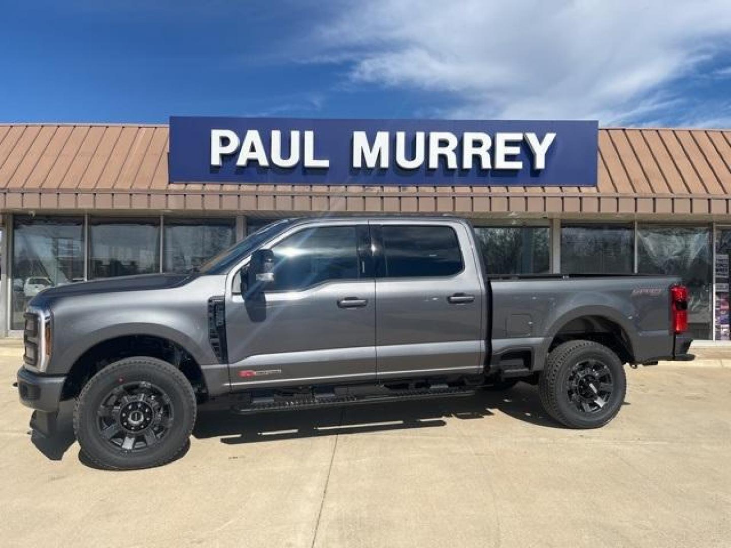 2024 Carbonized Gray Metallic /Black Onyx Ford F-250SD Lariat (1FT8W2BM5RE) with an 6.7L High Output Power Stroke V8 Diesel engine, Automatic transmission, located at 1105 E Mulberry, Kaufman, TX, 75142, (972) 962-2151, 32.589550, -96.300926 - Carbonized Gray Metallic 2024 Ford F-250SD 4D Crew Cab Lariat 4WD 10-Speed Automatic 6.7L High Output Power Stroke V8 Diesel 4WD.<br><br><br>Please call Paul Murrey Ford Inc. In Kaufman Texas A Family Dealership Since 1952 Serving the Dallas Fort Worth and East Texas areas for over 70 years. Please - Photo#0