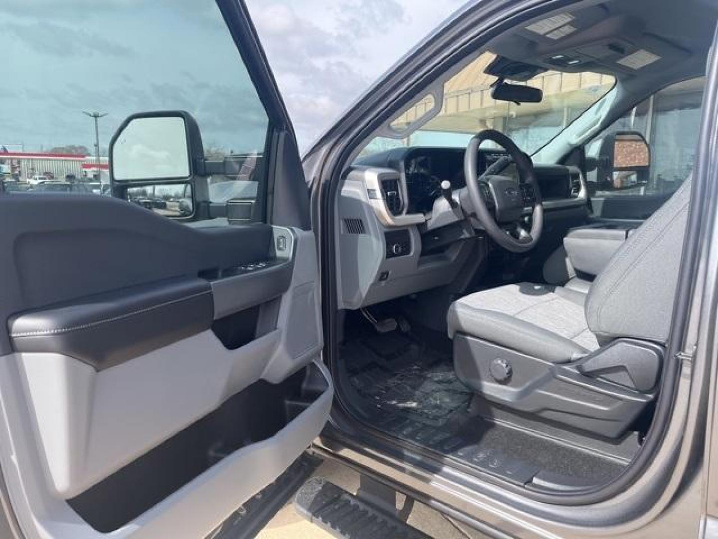 2024 Carbonized Gray Metallic /Medium Dark Slate Ford F-250SD XL (1FT8W2BT5RE) with an Power Stroke 6.7L V8 DI 32V OHV Turbodiesel engine, Automatic transmission, located at 1105 E Mulberry, Kaufman, TX, 75142, (972) 962-2151, 32.589550, -96.300926 - Carbonized Gray Metallic 2024 Ford F-250SD 4D Crew Cab XL 4WD 10-Speed Automatic Power Stroke 6.7L V8 DI 32V OHV Turbodiesel 4WD.<br><br><br>Please call Paul Murrey Ford Inc. In Kaufman Texas A Family Dealership Since 1952 Serving the Dallas Fort Worth and East Texas areas for over 70 years. Please - Photo#10