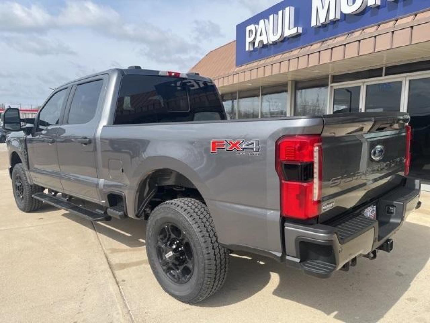 2024 Carbonized Gray Metallic /Medium Dark Slate Ford F-250SD XL (1FT8W2BT5RE) with an Power Stroke 6.7L V8 DI 32V OHV Turbodiesel engine, Automatic transmission, located at 1105 E Mulberry, Kaufman, TX, 75142, (972) 962-2151, 32.589550, -96.300926 - Carbonized Gray Metallic 2024 Ford F-250SD 4D Crew Cab XL 4WD 10-Speed Automatic Power Stroke 6.7L V8 DI 32V OHV Turbodiesel 4WD.<br><br><br>Please call Paul Murrey Ford Inc. In Kaufman Texas A Family Dealership Since 1952 Serving the Dallas Fort Worth and East Texas areas for over 70 years. Please - Photo#3