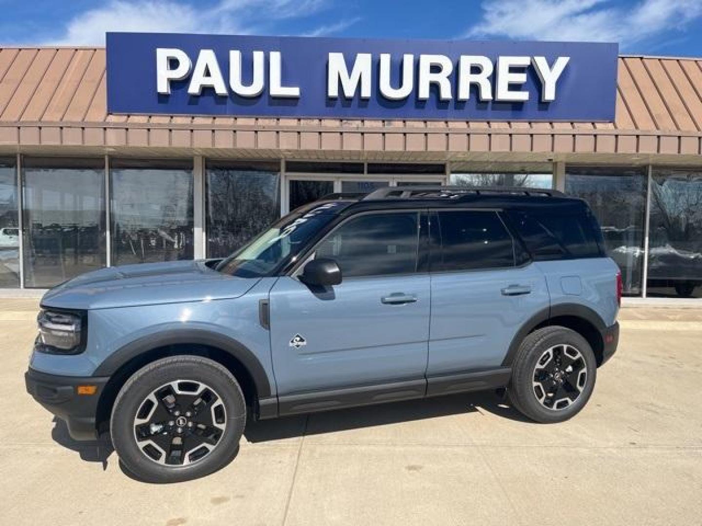 2024 Azure Gray Metallic Tri-Coat /Ebony/Roast Ford Bronco Sport Outer Banks (3FMCR9C6XRR) with an 1.5L EcoBoost engine, Automatic transmission, located at 1105 E Mulberry, Kaufman, TX, 75142, (972) 962-2151, 32.589550, -96.300926 - Azure Gray Metallic Tri-Coat 2024 Ford Bronco Sport 4D Sport Utility Outer Banks 4WD 8-Speed Automatic 1.5L EcoBoost<br><br>25/29 City/Highway MPG<br><br><br>Please call Paul Murrey Ford Inc. In Kaufman Texas A Family Dealership Since 1952 Serving the Dallas Fort Worth and East Texas areas for over - Photo#0