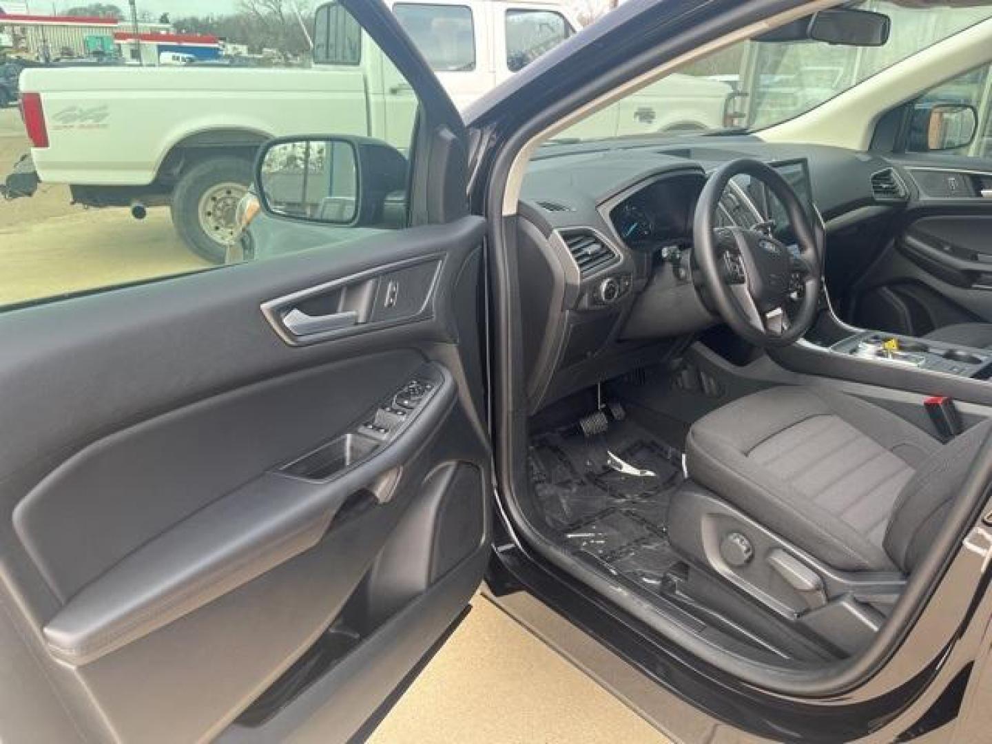 2024 Agate Black Metallic /Ebony Ford Edge SE (2FMPK4G90RB) with an EcoBoost 2.0L I4 GTDi DOHC Turbocharged VCT engine, Automatic transmission, located at 1105 E Mulberry, Kaufman, TX, 75142, (972) 962-2151, 32.589550, -96.300926 - Photo#9