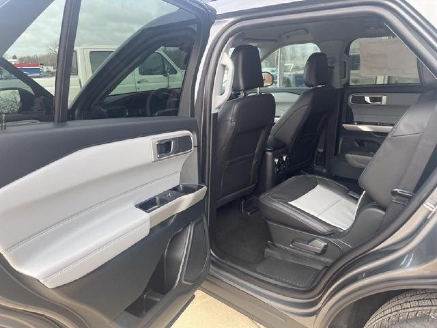 2024 Carbonized Gray Metallic /Light Slate Ford Explorer XLT (1FMSK7DH8RG) with an 2.3L EcoBoost I-4 engine, Automatic transmission, located at 1105 E Mulberry, Kaufman, TX, 75142, (972) 962-2151, 32.589550, -96.300926 - Carbonized Gray Metallic 2024 Ford Explorer 4D Sport Utility XLT RWD 10-Speed Automatic 2.3L EcoBoost I-4<br><br>21/28 City/Highway MPG<br><br><br>Please call Paul Murrey Ford Inc. In Kaufman Texas A Family Dealership Since 1952 Serving the Dallas Fort Worth and East Texas areas for over 70 years. P - Photo#12