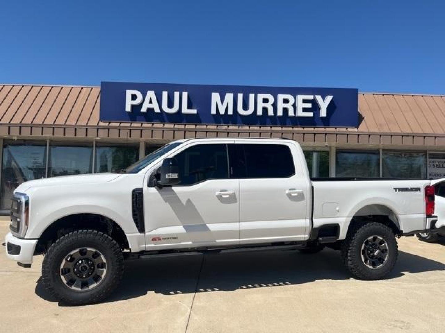 2024 Star White Metallic Tri-Coat /Black Onyx Ford F-250SD Lariat (1FT8W2BM3RE) with an 6.7L High Output Power Stroke V8 Diesel engine, Automatic transmission, located at 1105 E Mulberry, Kaufman, TX, 75142, (972) 962-2151, 32.589550, -96.300926 - Star White Metallic Tri-Coat 2024 Ford F-250SD 4D Crew Cab Lariat 4WD 10-Speed Automatic 6.7L High Output Power Stroke V8 Diesel 4WD.<br><br><br>Please call Paul Murrey Ford Inc. In Kaufman Texas A Family Dealership Since 1952 Serving the Dallas Fort Worth and East Texas areas for over 70 years. Ple - Photo#0