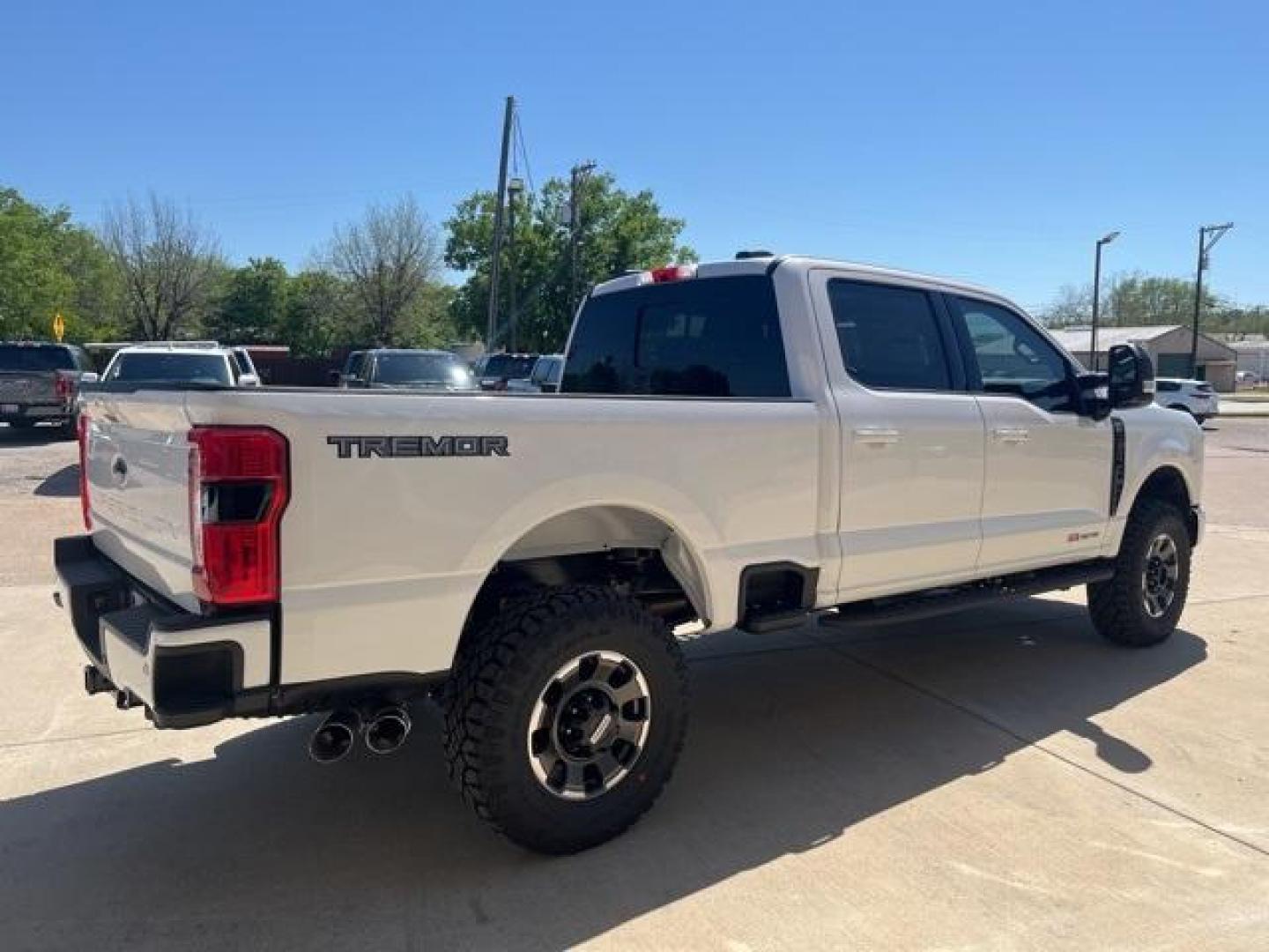 2024 Star White Metallic Tri-Coat /Black Onyx Ford F-250SD Lariat (1FT8W2BM3RE) with an 6.7L High Output Power Stroke V8 Diesel engine, Automatic transmission, located at 1105 E Mulberry, Kaufman, TX, 75142, (972) 962-2151, 32.589550, -96.300926 - Star White Metallic Tri-Coat 2024 Ford F-250SD 4D Crew Cab Lariat 4WD 10-Speed Automatic 6.7L High Output Power Stroke V8 Diesel 4WD.<br><br><br>Please call Paul Murrey Ford Inc. In Kaufman Texas A Family Dealership Since 1952 Serving the Dallas Fort Worth and East Texas areas for over 70 years. Ple - Photo#4