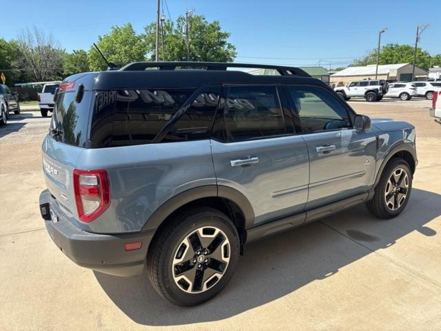 2024 Azure Gray Metallic Tri-Coat /Ebony/Roast Ford Bronco Sport Outer Banks (3FMCR9C62RR) with an 1.5L EcoBoost engine, Automatic transmission, located at 1105 E Mulberry, Kaufman, TX, 75142, (972) 962-2151, 32.589550, -96.300926 - Azure Gray Metallic Tri-Coat 2024 Ford Bronco Sport 4D Sport Utility Outer Banks 4WD 8-Speed Automatic 1.5L EcoBoost<br><br>25/29 City/Highway MPG<br><br><br>Please call Paul Murrey Ford Inc. In Kaufman Texas A Family Dealership Since 1952 Serving the Dallas Fort Worth and East Texas areas for over - Photo#6