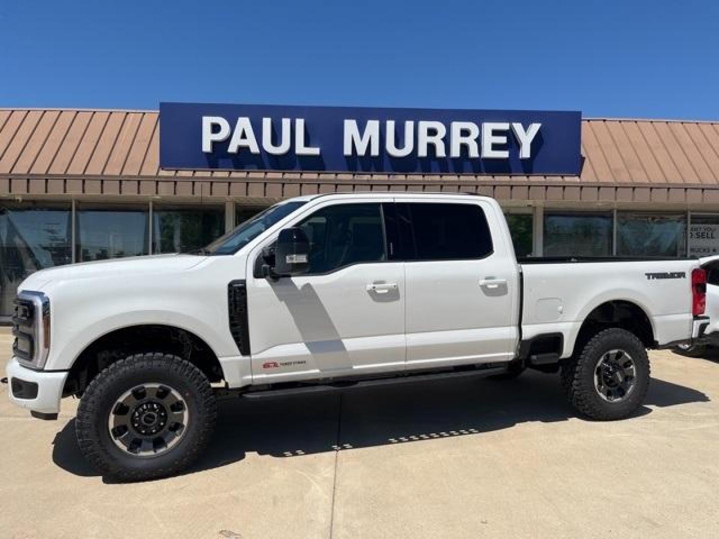 2024 Star White Metallic Tri-Coat /Black Onyx Ford F-250SD Lariat (1FT8W2BM8RE) with an 6.7L High Output Power Stroke V8 Diesel engine, Automatic transmission, located at 1105 E Mulberry, Kaufman, TX, 75142, (972) 962-2151, 32.589550, -96.300926 - Star White Metallic Tri-Coat 2024 Ford F-250SD 4D Crew Cab Lariat 4WD 10-Speed Automatic 6.7L High Output Power Stroke V8 Diesel 4WD.<br><br><br>Please call Paul Murrey Ford Inc. In Kaufman Texas A Family Dealership Since 1952 Serving the Dallas Fort Worth and East Texas areas for over 70 years. Ple - Photo#0