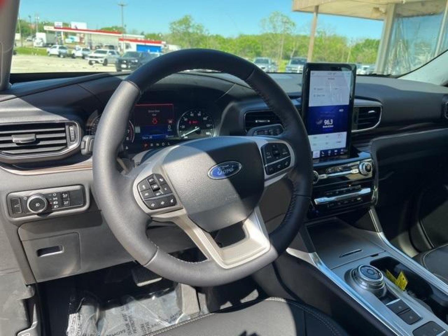 2024 Agate Black Metallic /Ebony Ford Explorer Limited (1FMSK7FH3RG) with an 2.3L EcoBoost I-4 engine, Automatic transmission, located at 1105 E Mulberry, Kaufman, TX, 75142, (972) 962-2151, 32.589550, -96.300926 - Agate Black Metallic 2024 Ford Explorer 4D Sport Utility Limited RWD 10-Speed Automatic 2.3L EcoBoost I-4<br><br>Recent Arrival! 21/28 City/Highway MPG<br><br><br>Please call Paul Murrey Ford Inc. In Kaufman Texas A Family Dealership Since 1952 Serving the Dallas Fort Worth and East Texas areas for - Photo#13