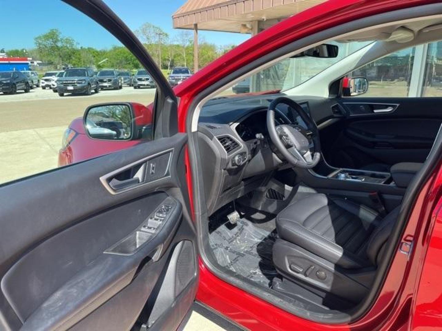 2024 Rapid Red Metallic Tinted Clearcoat /Ebony Ford Edge (2FMPK4J99RB) with an EcoBoost 2.0L I4 GTDi DOHC Turbocharged VCT engine, Automatic transmission, located at 1105 E Mulberry, Kaufman, TX, 75142, (972) 962-2151, 32.589550, -96.300926 - Rapid Red Metallic Tinted Clearcoat 2024 Ford Edge 4D Sport Utility AWD 8-Speed Automatic EcoBoost 2.0L I4 GTDi DOHC Turbocharged VCT AWD.<br><br>21/28 City/Highway MPG<br><br><br>Please call Paul Murrey Ford Inc. In Kaufman Texas A Family Dealership Since 1952 Serving the Dallas Fort Worth and East - Photo#8