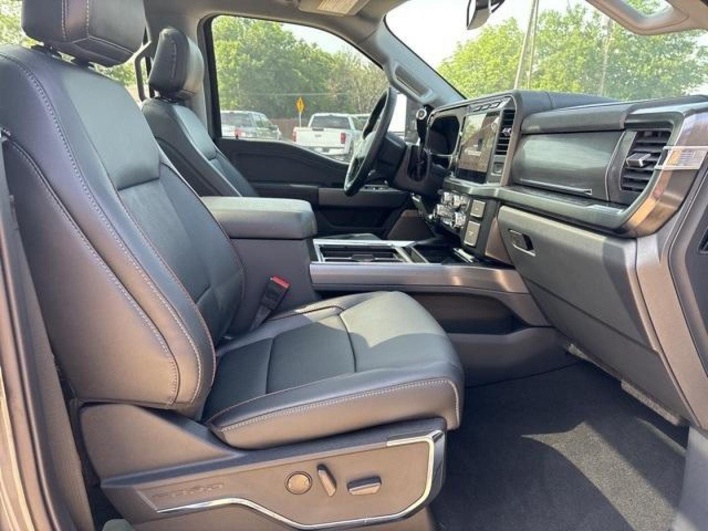 2024 Carbonized Gray Metallic /Black Onyx Ford F-250SD Lariat (1FT8W2BM0RE) with an 6.7L High Output Power Stroke V8 Diesel engine, Automatic transmission, located at 1105 E Mulberry, Kaufman, TX, 75142, (972) 962-2151, 32.589550, -96.300926 - Carbonized Gray Metallic 2024 Ford F-250SD 4D Crew Cab Lariat 4WD 10-Speed Automatic 6.7L High Output Power Stroke V8 Diesel 4WD.<br><br><br>Please call Paul Murrey Ford Inc. In Kaufman Texas A Family Dealership Since 1952 Serving the Dallas Fort Worth and East Texas areas for over 70 years. Please - Photo#17