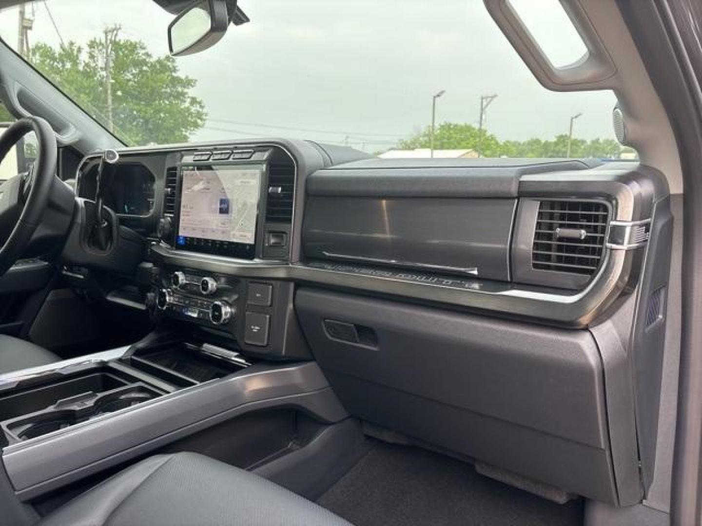 2024 Carbonized Gray Metallic /Black Onyx Ford F-250SD Lariat (1FT8W2BT3RE) with an Power Stroke 6.7L V8 DI 32V OHV Turbodiesel engine, Automatic transmission, located at 1105 E Mulberry, Kaufman, TX, 75142, (972) 962-2151, 32.589550, -96.300926 - Carbonized Gray Metallic 2024 Ford F-250SD 4D Crew Cab Lariat 4WD 10-Speed Automatic Power Stroke 6.7L V8 DI 32V OHV Turbodiesel 4WD.<br><br><br>Please call Paul Murrey Ford Inc. In Kaufman Texas A Family Dealership Since 1952 Serving the Dallas Fort Worth and East Texas areas for over 70 years. Ple - Photo#19