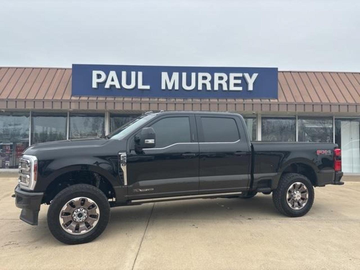 2024 Bronze Metallic /Java Ford F-250SD King Ranch (1FT8W2BT5RE) with an Power Stroke 6.7L V8 DI 32V OHV Turbodiesel engine, Automatic transmission, located at 1105 E Mulberry, Kaufman, TX, 75142, (972) 962-2151, 32.589550, -96.300926 - Black 2024 Ford F-250SD 4D Crew Cab King Ranch 4WD 10-Speed Automatic Power Stroke 6.7L V8 DI 32V OHV Turbodiesel 4WD.<br><br><br>Recent Arrival!<br><br><br>Please call Paul Murrey Ford Inc. In Kaufman Texas A Family Dealership Since 1952 Serving the Dallas Fort Worth and East Texas areas for over 7 - Photo#0