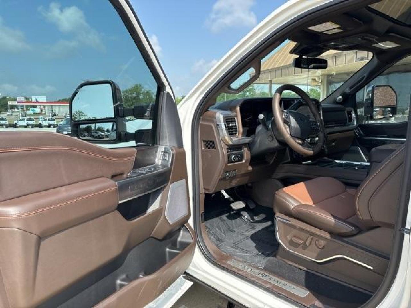 2024 Star White Metallic Tri-Coat /Java Ford F-250SD King Ranch (1FT8W2BT2RE) with an Power Stroke 6.7L V8 DI 32V OHV Turbodiesel engine, Automatic transmission, located at 1105 E Mulberry, Kaufman, TX, 75142, (972) 962-2151, 32.589550, -96.300926 - Photo#10