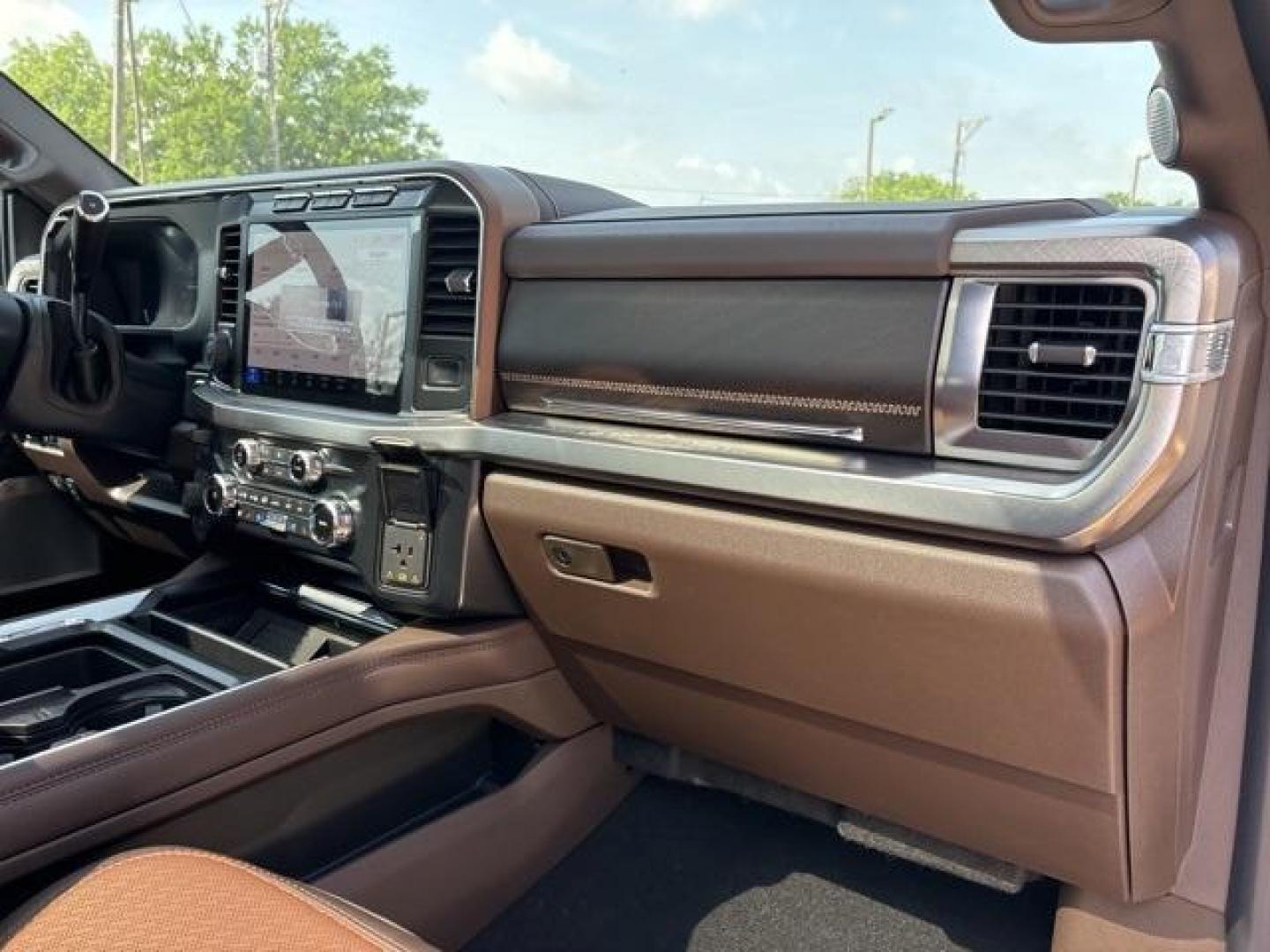 2024 Star White Metallic Tri-Coat /Java Ford F-250SD King Ranch (1FT8W2BT2RE) with an Power Stroke 6.7L V8 DI 32V OHV Turbodiesel engine, Automatic transmission, located at 1105 E Mulberry, Kaufman, TX, 75142, (972) 962-2151, 32.589550, -96.300926 - Photo#18