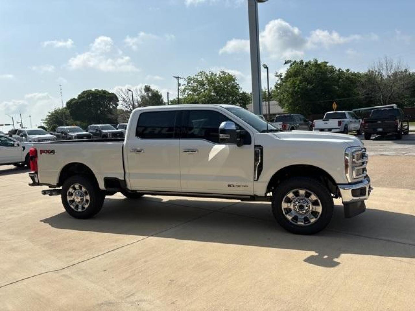 2024 Star White Metallic Tri-Coat /Java Ford F-250SD King Ranch (1FT8W2BT2RE) with an Power Stroke 6.7L V8 DI 32V OHV Turbodiesel engine, Automatic transmission, located at 1105 E Mulberry, Kaufman, TX, 75142, (972) 962-2151, 32.589550, -96.300926 - Photo#6