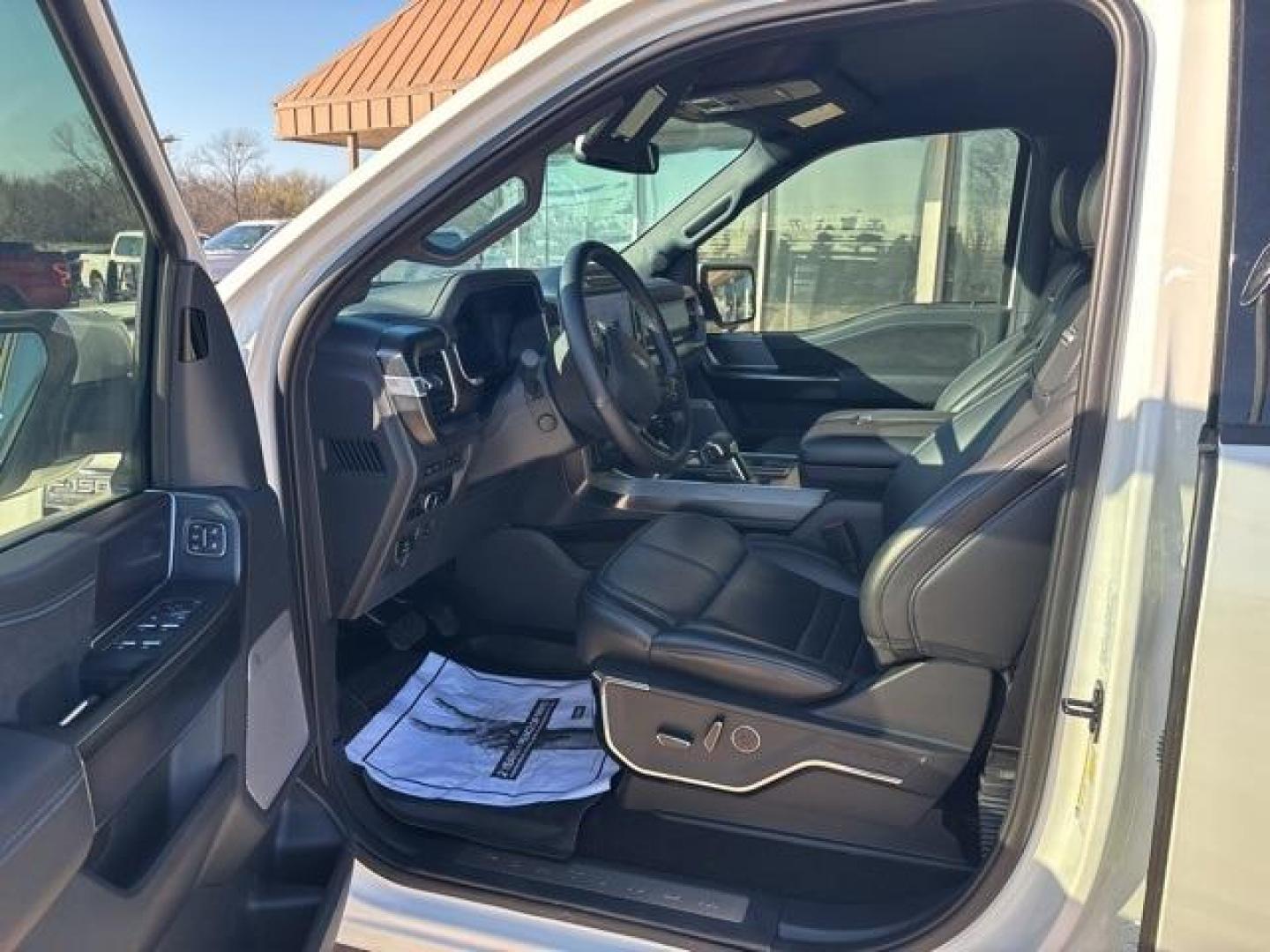 2024 Star White Metallic Tri-Coat /Black Ford F-150 Platinum (1FTFW7L84RF) with an 3.5L V6 EcoBoost engine, Automatic transmission, located at 1105 E Mulberry, Kaufman, TX, 75142, (972) 962-2151, 32.589550, -96.300926 - Star White Metallic Tri-Coat 2024 Ford F-150 4D SuperCrew Platinum 4WD 10-Speed Automatic 3.5L V6 EcoBoost 4WD.<br><br><br>Please call Paul Murrey Ford Inc. In Kaufman Texas A Family Dealership Since 1952 Serving the Dallas Fort Worth and East Texas areas for over 70 years. Please call 972-962-2151 - Photo#9