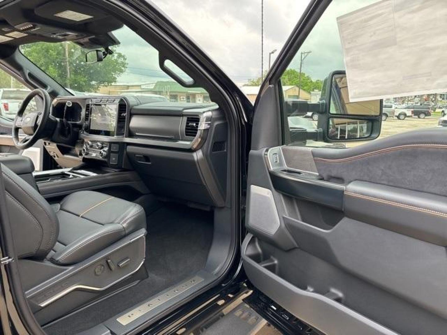 2024 Agate Black Metallic /Black Onyx Ford F-250SD Platinum (1FT8W2BM0RE) with an 6.7L High Output Power Stroke V8 Diesel engine, Automatic transmission, located at 1105 E Mulberry, Kaufman, TX, 75142, (972) 962-2151, 32.589550, -96.300926 - Agate Black Metallic 2024 Ford F-250SD 4D Crew Cab Platinum 4WD 10-Speed Automatic 6.7L High Output Power Stroke V8 Diesel 4WD.<br><br><br>Please call Paul Murrey Ford Inc. In Kaufman Texas A Family Dealership Since 1952 Serving the Dallas Fort Worth and East Texas areas for over 70 years. Please ca - Photo#16