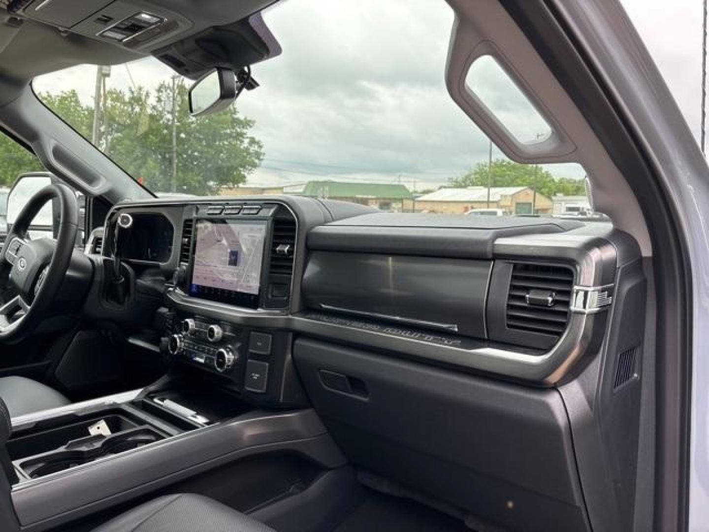 2024 Glacier Gray Metallic Tri-Coat /Black Onyx Ford F-250SD Lariat (1FT8W2BT9RE) with an Power Stroke 6.7L V8 DI 32V OHV Turbodiesel engine, Automatic transmission, located at 1105 E Mulberry, Kaufman, TX, 75142, (972) 962-2151, 32.589550, -96.300926 - Glacier Gray Metallic Tri-Coat 2024 Ford F-250SD 4D Crew Cab Lariat 4WD 10-Speed Automatic Power Stroke 6.7L V8 DI 32V OHV Turbodiesel 4WD.<br><br><br>Please call Paul Murrey Ford Inc. In Kaufman Texas A Family Dealership Since 1952 Serving the Dallas Fort Worth and East Texas areas for over 70 year - Photo#19