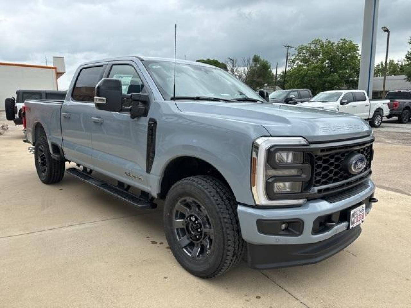 2024 Glacier Gray Metallic Tri-Coat /Black Onyx Ford F-250SD Lariat (1FT8W2BT9RE) with an Power Stroke 6.7L V8 DI 32V OHV Turbodiesel engine, Automatic transmission, located at 1105 E Mulberry, Kaufman, TX, 75142, (972) 962-2151, 32.589550, -96.300926 - Glacier Gray Metallic Tri-Coat 2024 Ford F-250SD 4D Crew Cab Lariat 4WD 10-Speed Automatic Power Stroke 6.7L V8 DI 32V OHV Turbodiesel 4WD.<br><br><br>Please call Paul Murrey Ford Inc. In Kaufman Texas A Family Dealership Since 1952 Serving the Dallas Fort Worth and East Texas areas for over 70 year - Photo#6