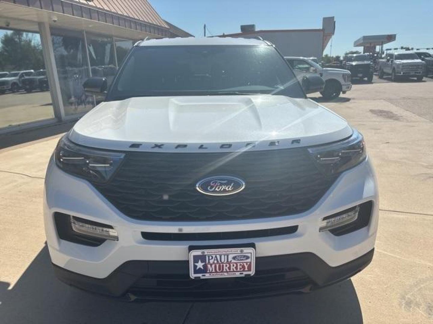 2024 Star White Metallic Tri-Coat /Ebony Ford Explorer ST-Line (1FMSK7KH6RG) with an 2.3L EcoBoost I-4 engine, Automatic transmission, located at 1105 E Mulberry, Kaufman, TX, 75142, (972) 962-2151, 32.589550, -96.300926 - Photo#8