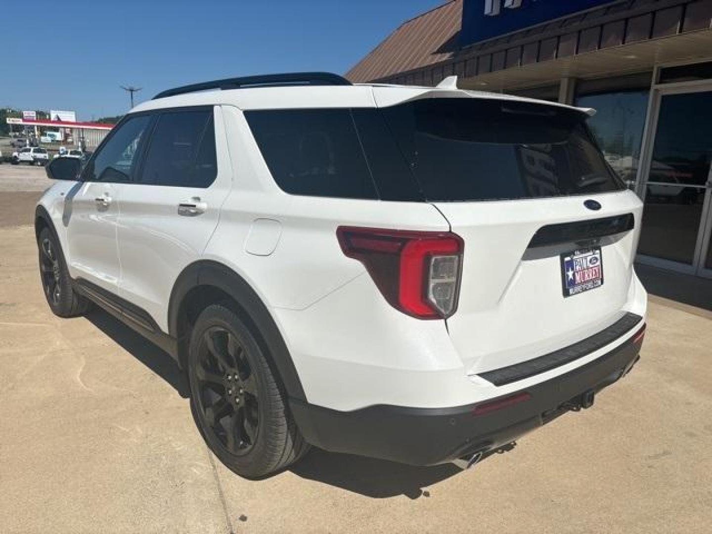 2024 Star White Metallic Tri-Coat /Ebony Ford Explorer ST-Line (1FMSK7KH6RG) with an 2.3L EcoBoost I-4 engine, Automatic transmission, located at 1105 E Mulberry, Kaufman, TX, 75142, (972) 962-2151, 32.589550, -96.300926 - Star White Metallic Tri-Coat 2024 Ford Explorer 4D Sport Utility ST-Line RWD 10-Speed Automatic 2.3L EcoBoost I-4<br><br>21/28 City/Highway MPG<br><br><br>Please call Paul Murrey Ford Inc. In Kaufman Texas A Family Dealership Since 1952 Serving the Dallas Fort Worth and East Texas areas for over 70 - Photo#3