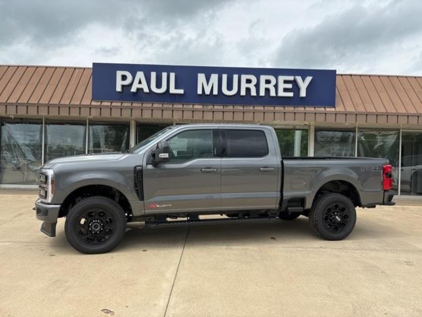 2024 Carbonized Gray Metallic /Black Onyx Ford F-250SD Lariat (1FT8W2BM2RE) with an V8 engine, Automatic transmission, located at 1105 E Mulberry, Kaufman, TX, 75142, (972) 962-2151, 32.589550, -96.300926 - Carbonized Gray Metallic 2024 Ford F-250SD 4D Crew Cab Lariat 4WD 10-Speed Automatic V8 4WD.<br><br><br>Please call Paul Murrey Ford Inc. In Kaufman Texas A Family Dealership Since 1952 Serving the Dallas Fort Worth and East Texas areas for over 70 years. Please call 972-962-2151 www.murreyford.com - Photo#0