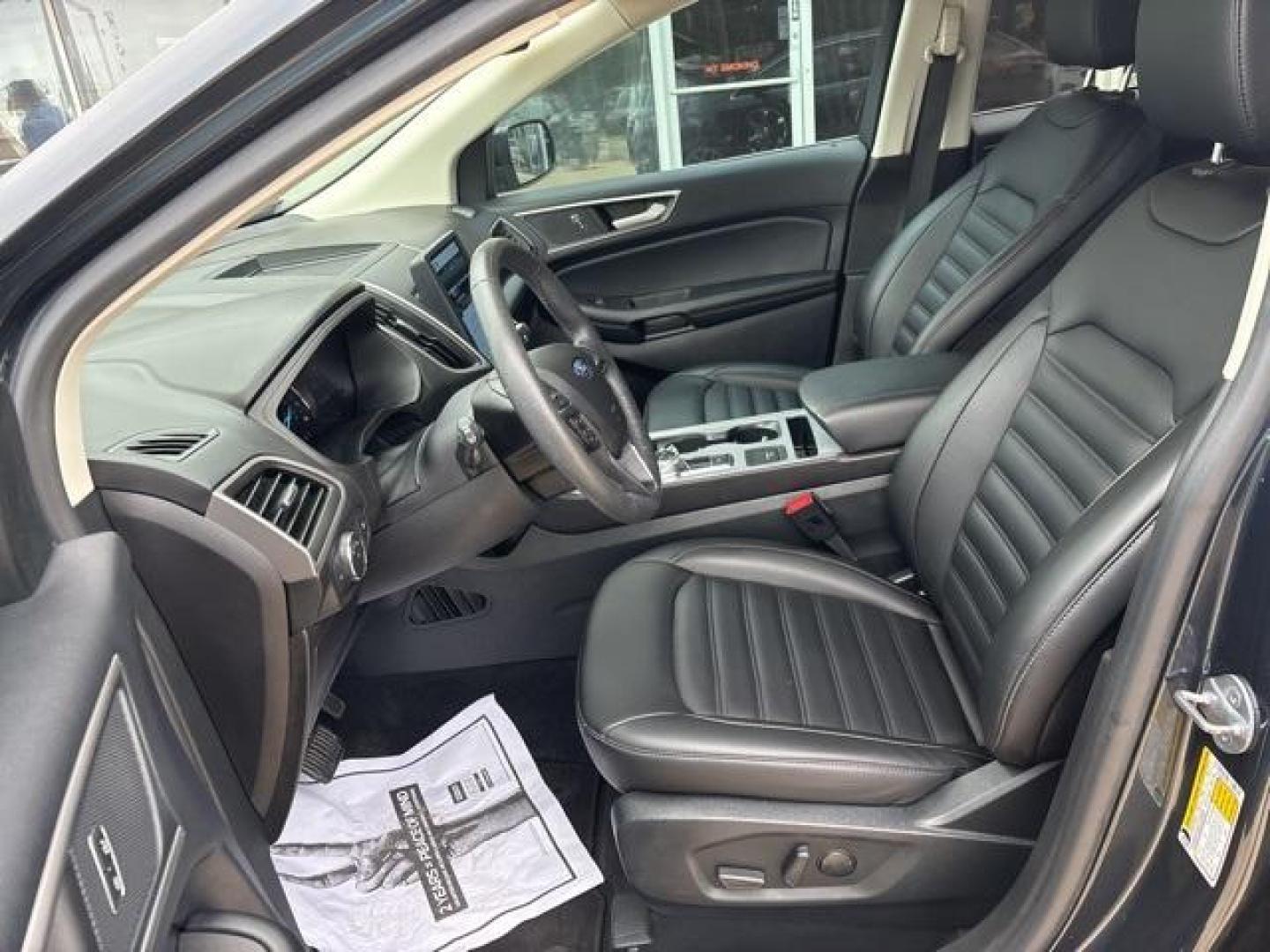 2022 Stone /Ebony Ford Edge SEL (2FMPK4J97NB) with an EcoBoost 2.0L I4 GTDi DOHC Turbocharged VCT engine, Automatic transmission, located at 1105 E Mulberry, Kaufman, TX, 75142, (972) 962-2151, 32.589550, -96.300926 - Stone 2022 Ford Edge 4D Sport Utility SEL AWD 8-Speed Automatic EcoBoost 2.0L I4 GTDi DOHC Turbocharged VCT AWD.<br><br><br>Odometer is 26120 miles below market average! 21/28 City/Highway MPG<br><br><br>Please call Paul Murrey Ford Inc. In Kaufman Texas A Family Dealership Since 1952 Serving the Da - Photo#10